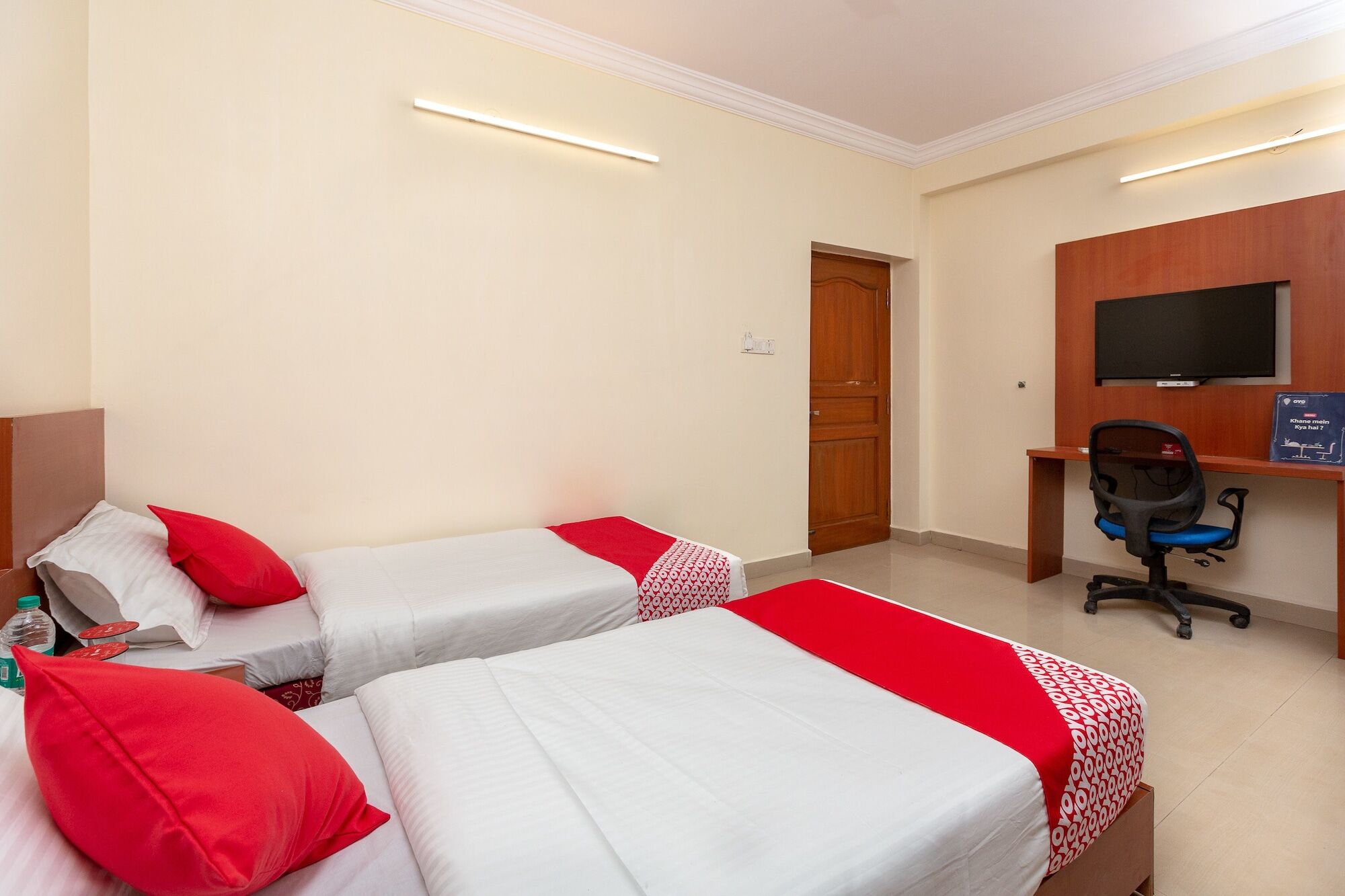 Oyo 22105 Hotel Half Moon Inn Chennai Exterior foto